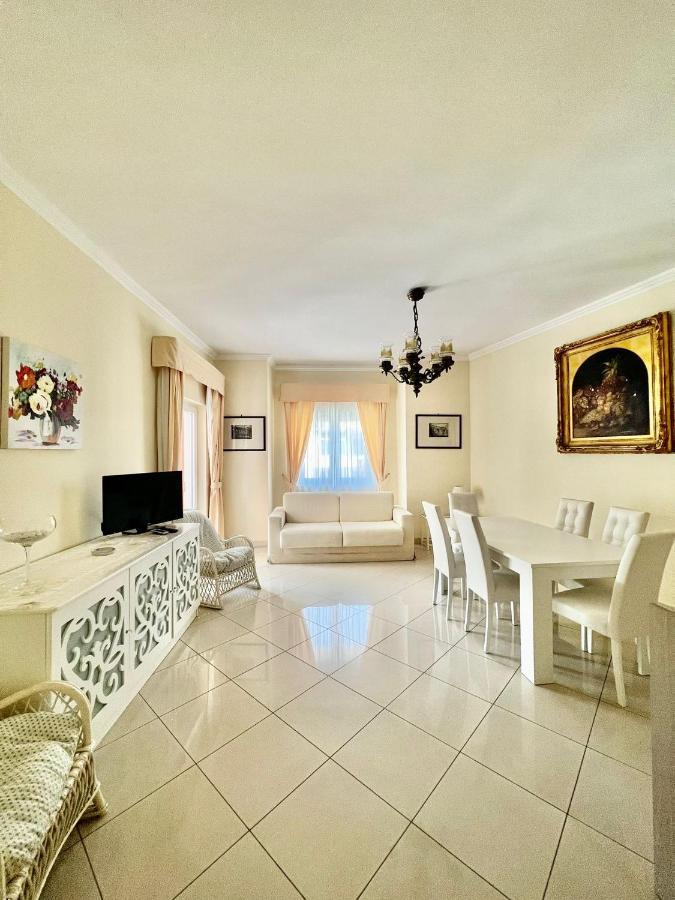 Short-Lets D33, Part Of The House Is Available For Short-Term Rentals In Sorrento Center Luaran gambar