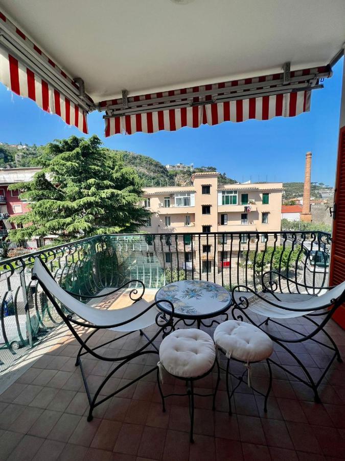 Short-Lets D33, Part Of The House Is Available For Short-Term Rentals In Sorrento Center Luaran gambar
