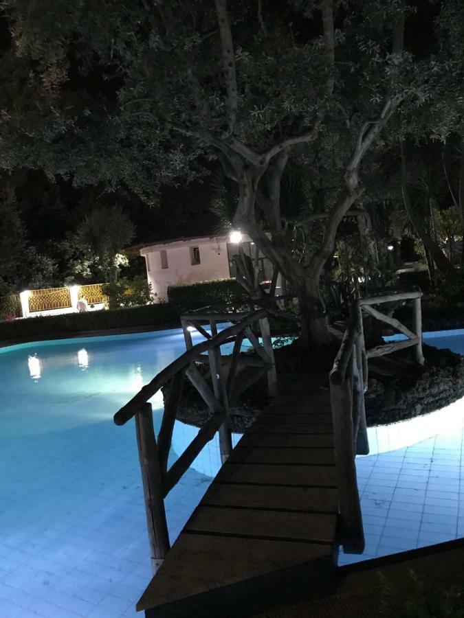 Short-Lets D33, Part Of The House Is Available For Short-Term Rentals In Sorrento Center Luaran gambar